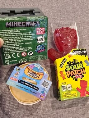 Bundle Of 1 Minecraft Jelly Cube, 1 Sour Patch And 1 Mini Dumpling